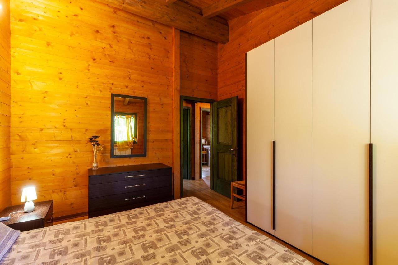 Villaggio Anemone - Chalet Mirtillo Capanne di Sillano Exterior photo